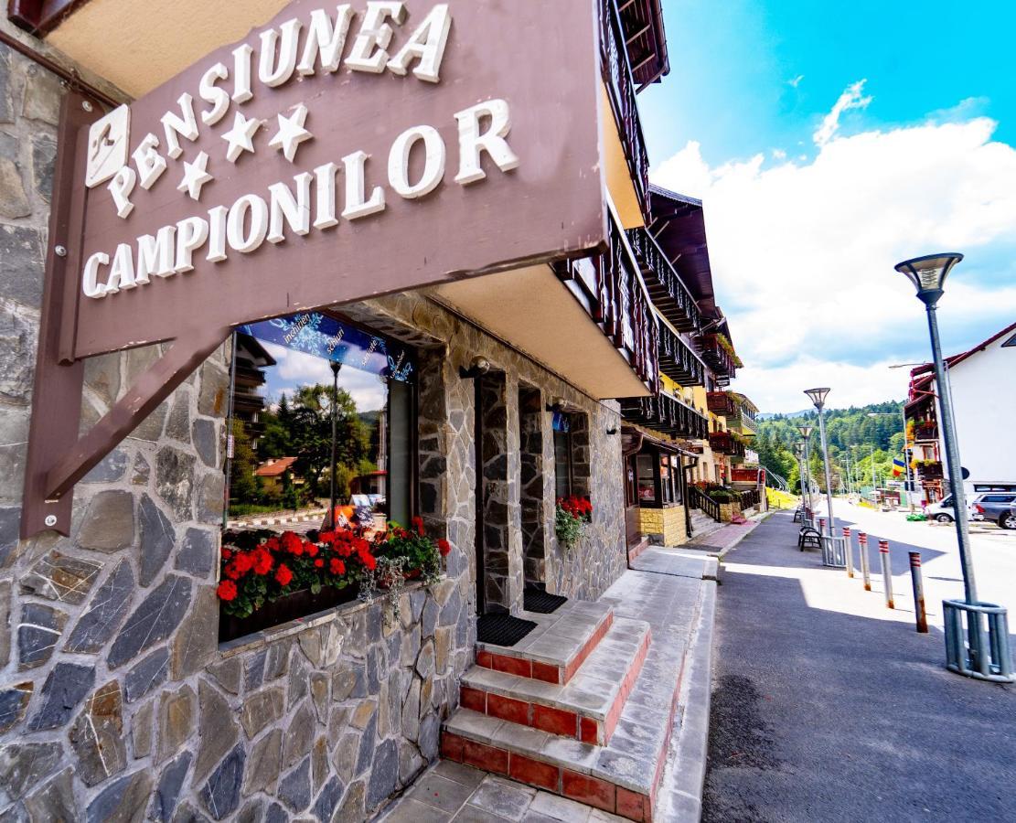 Pensiunea Campionilor Предеал Екстериор снимка